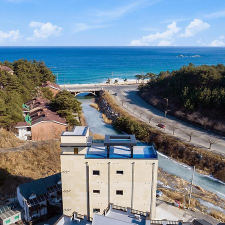 Today Gyeongpo Oceanview Pension Gangneung Exterior photo